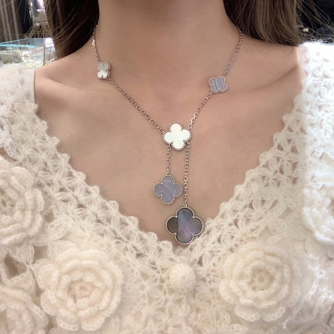 [ELAN LUXE]CLOVER MOP CHALCEDONY NECKLACE SILVER 6 MOTIF