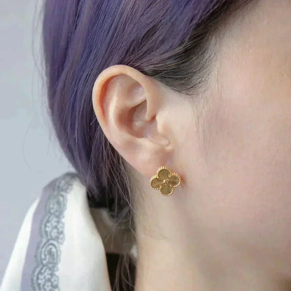 [ELAN LUXE]CLOVER MEDIUM 1 MOTIFS LASER EARRINGS