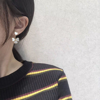 [ELAN LUXE]CLOVER SWEET WHITE MOP EARRINGS