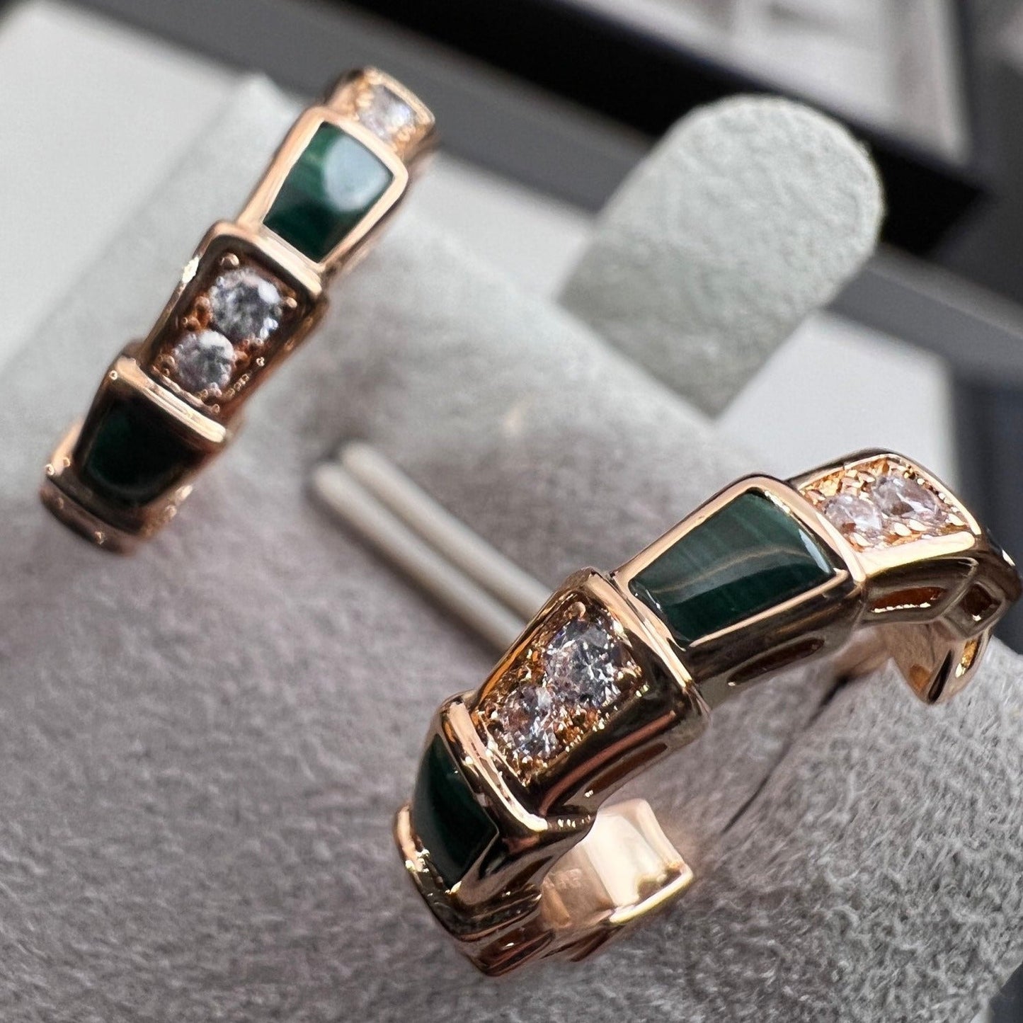 [ELAN LUXE]SERPENTI MALACHITE PINK GOLD EARRINGS
