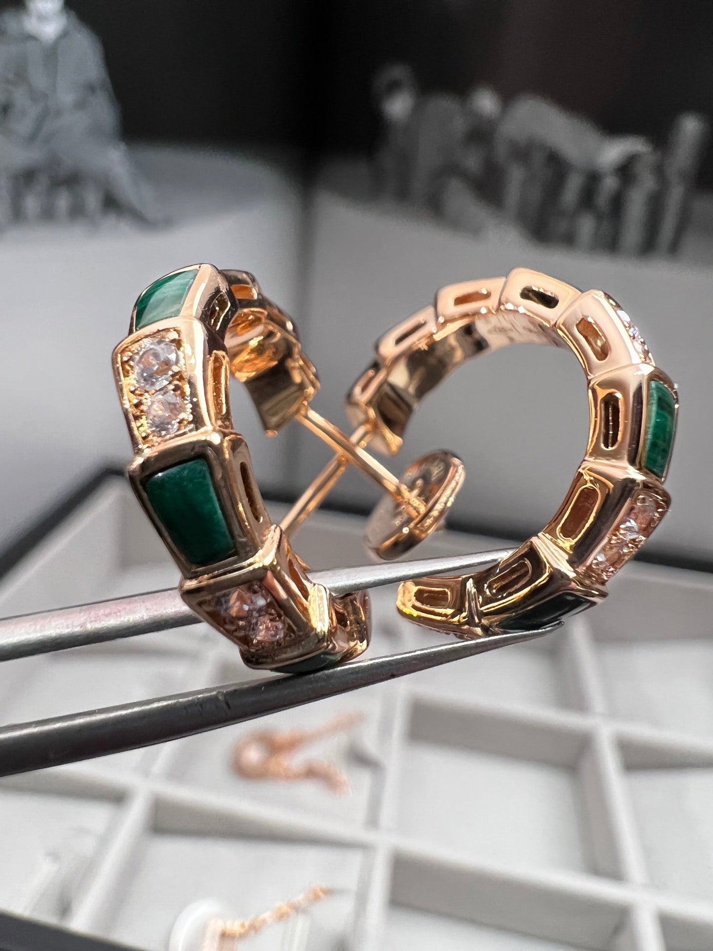[ELAN LUXE]SERPENTI MALACHITE PINK GOLD EARRINGS