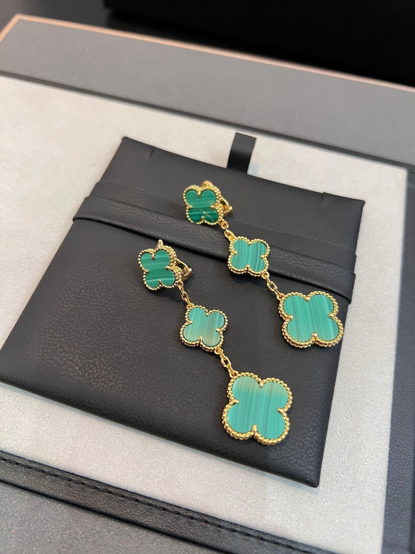 [ELAN LUXE]CLOVER MALACHITE 3 MOTIFS GOLD