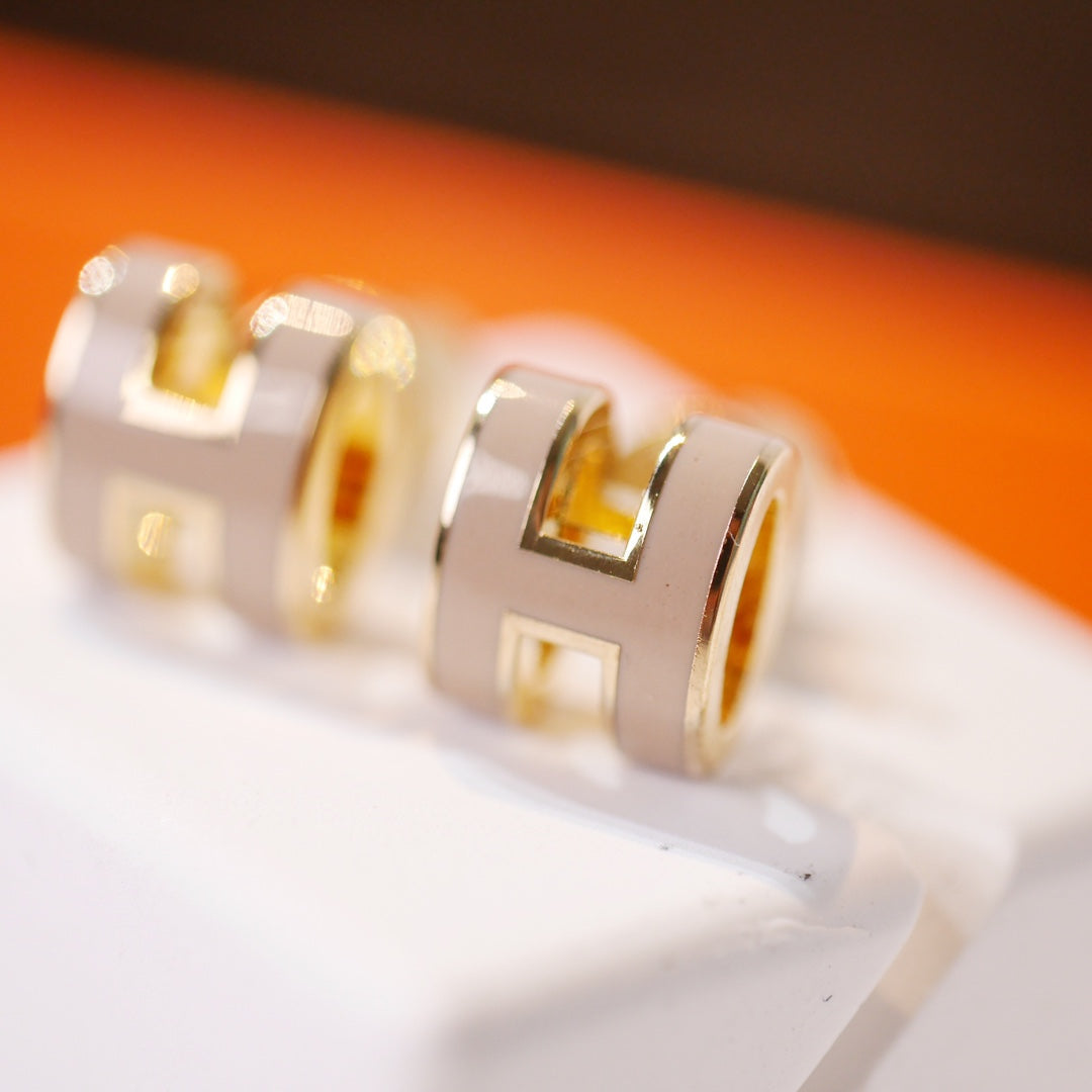 [ELAN LUXE]MINI POP H GOLD EARRINGS GREY