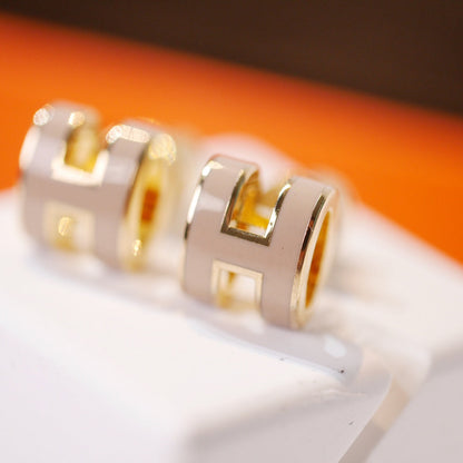 [ELAN LUXE]MINI POP H GOLD EARRINGS GREY