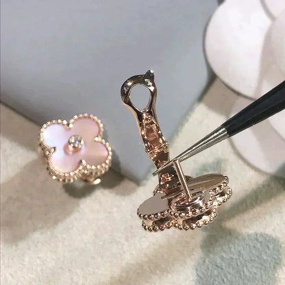 [ELAN LUXE]CLOVER MEDIUM 1 MOTIFS  PINK MOP DIAMOND EARRINGS