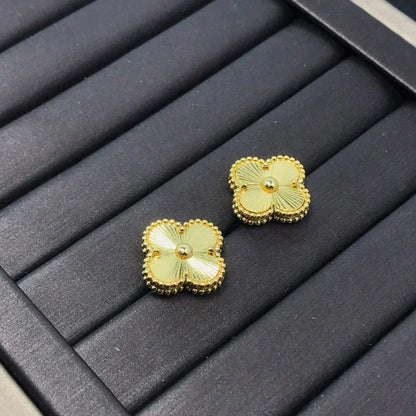 [ELAN LUXE]CLOVER MINI 9.5MM LASER EARRINGS