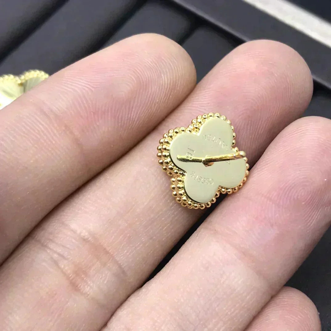 [ELAN LUXE]CLOVER MINI 9.5MM LASER EARRINGS