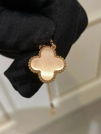 [ELAN LUXE]CLOVER 15MM DIAMOND RHODONITE NECKLACE