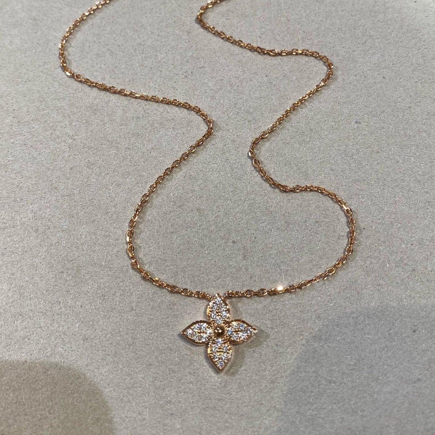 [ELAN LUXE]STAR DIAMOND NECKALCE