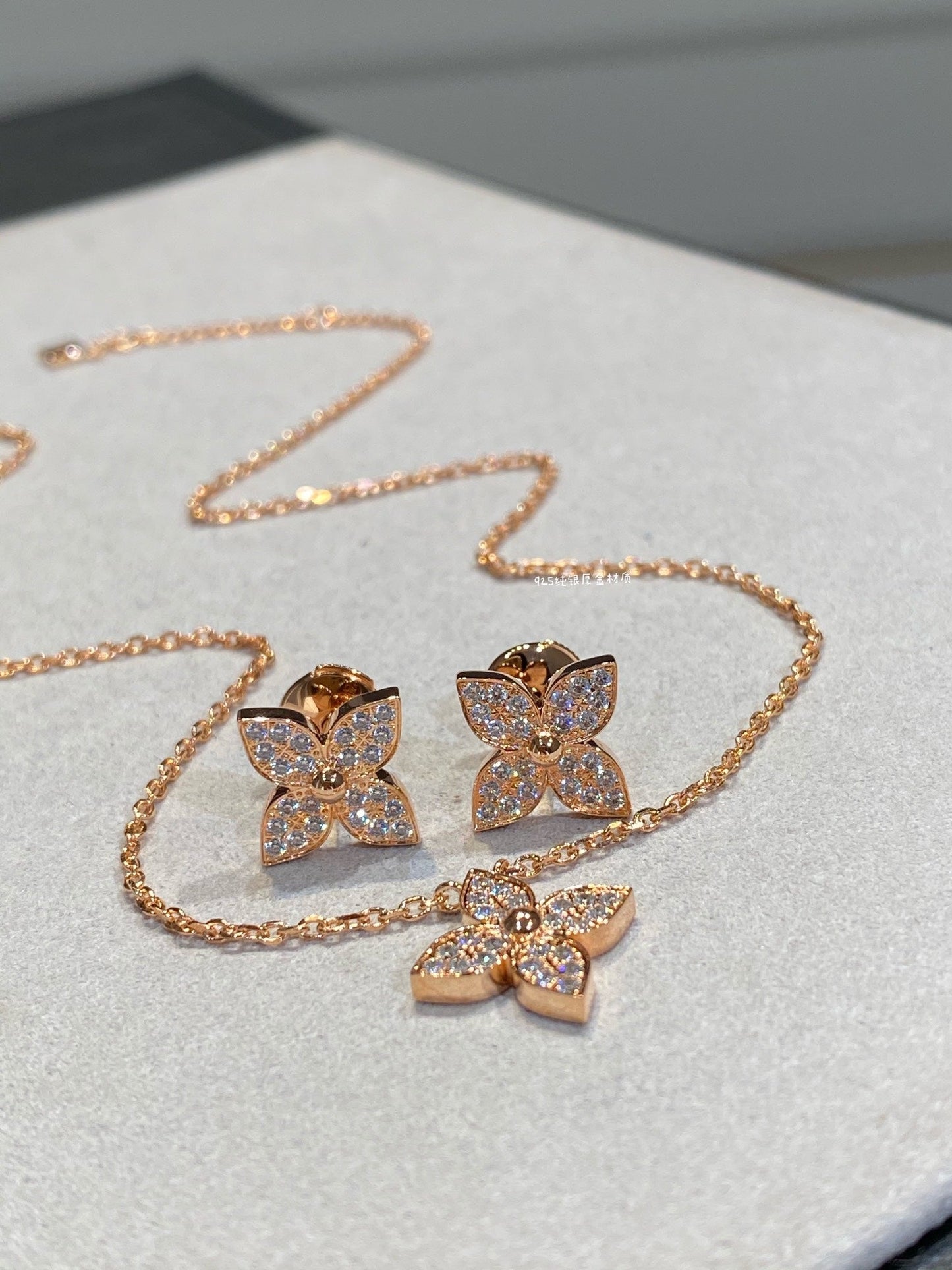 [ELAN LUXE]STAR DIAMOND NECKALCE
