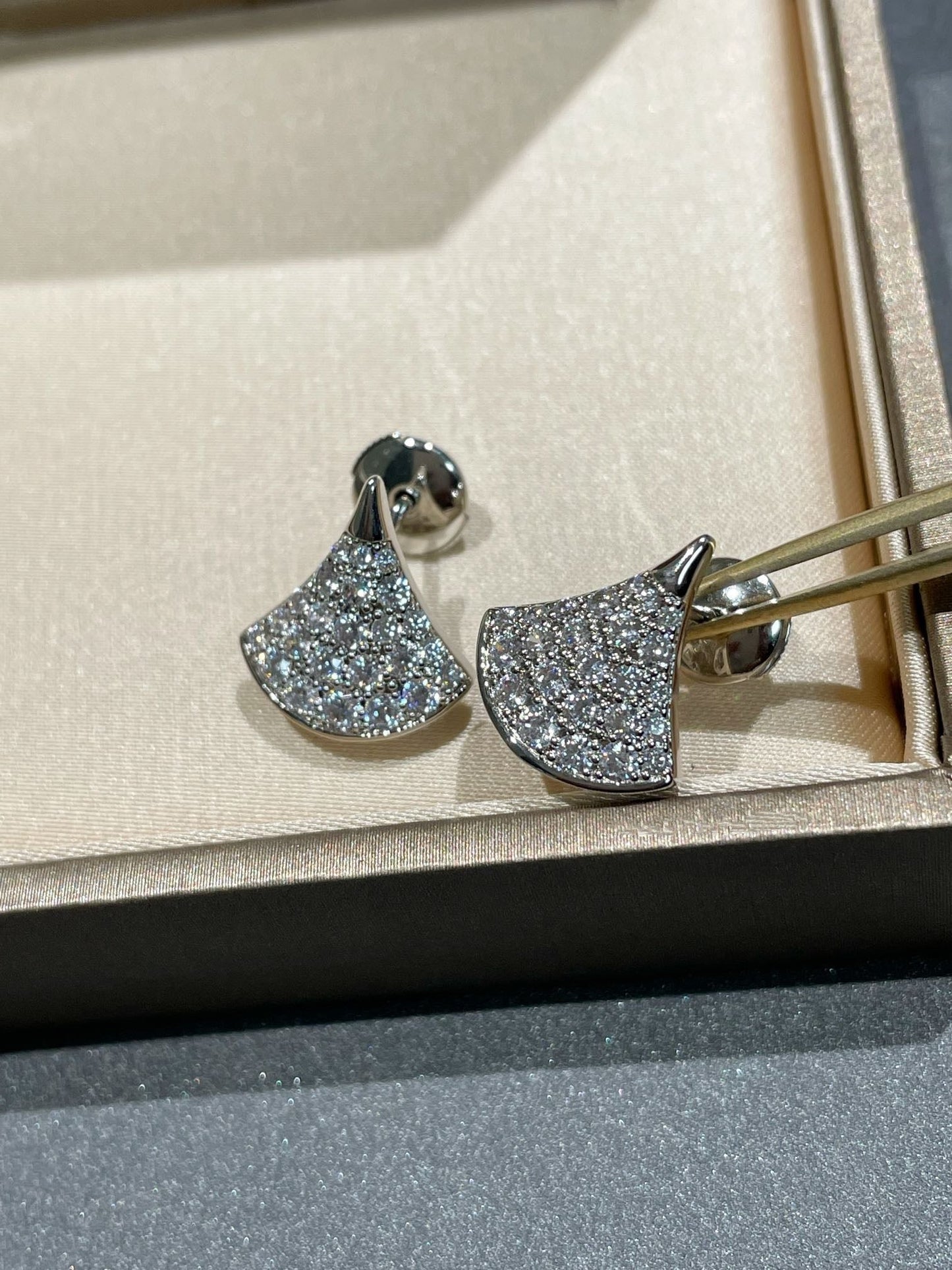 [ELAN LUXE]DREAM STUD EARRINGS DIAMOND