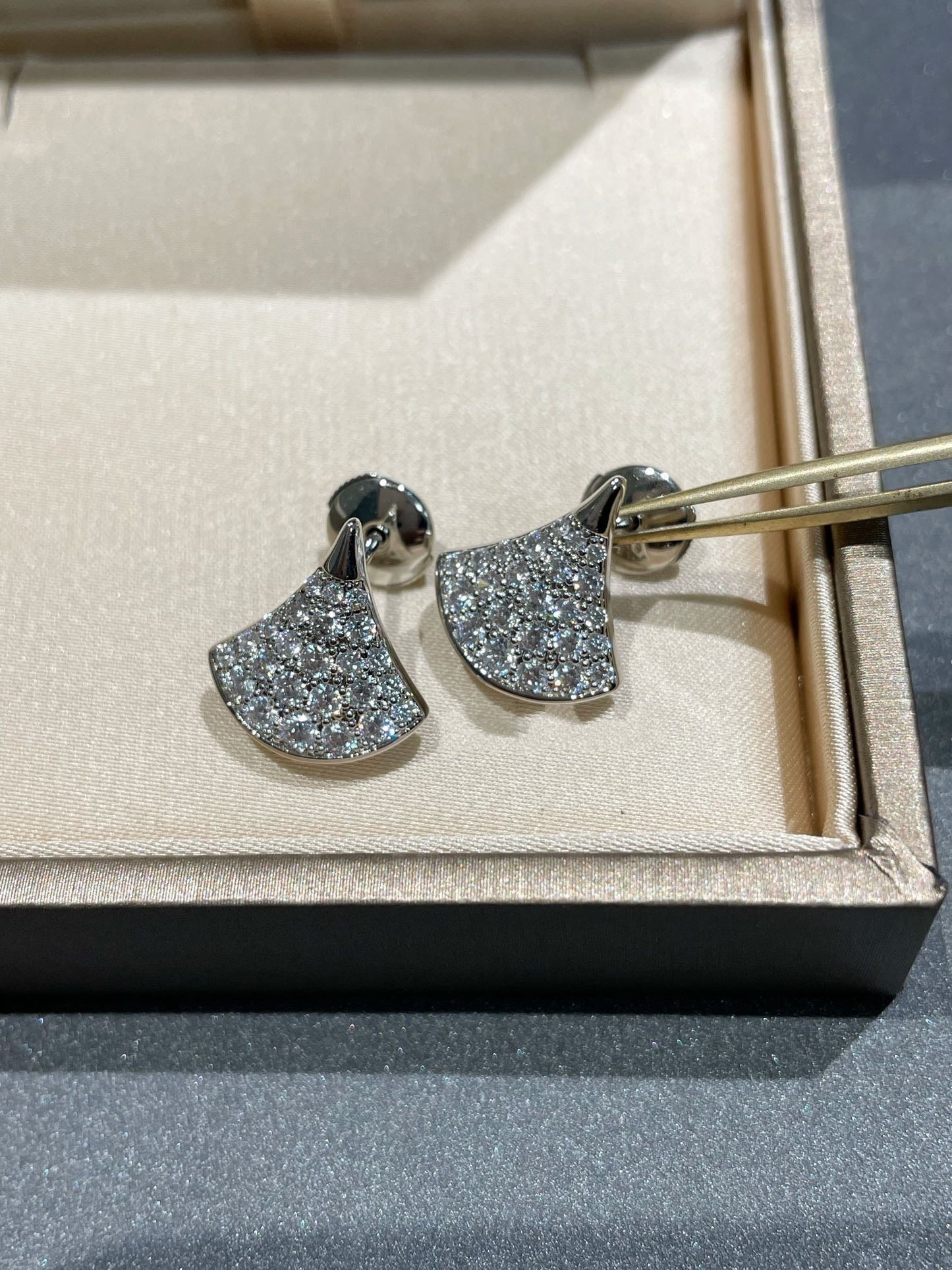 [ELAN LUXE]DREAM STUD EARRINGS DIAMOND