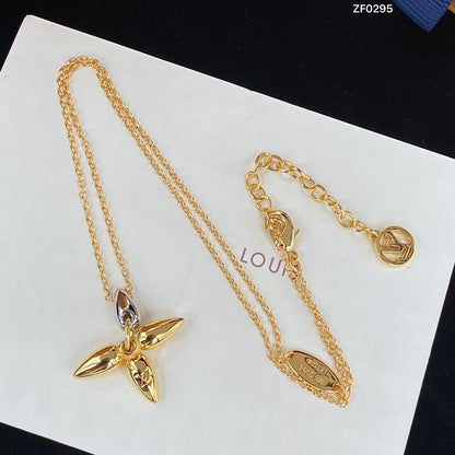 [ELAN LUXE]LOUISETTE PEDANT GOLD NECKLACE