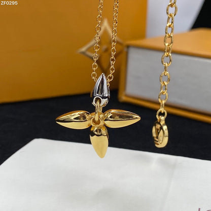 [ELAN LUXE]LOUISETTE PEDANT GOLD NECKLACE