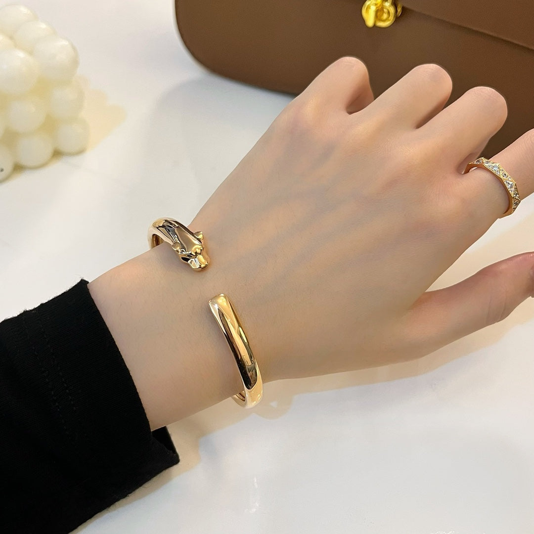 [ELAN LUXE]PANTHERE GOLD OPEN BRACELET