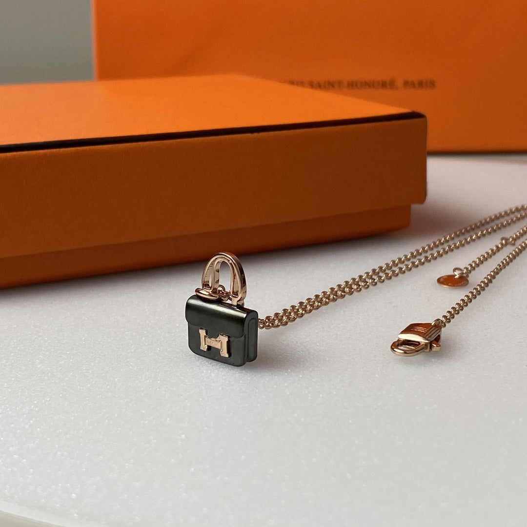 [ELAN LUXE]CONSTANCE BLACK PEDANT PINK GOLD NECKLACE