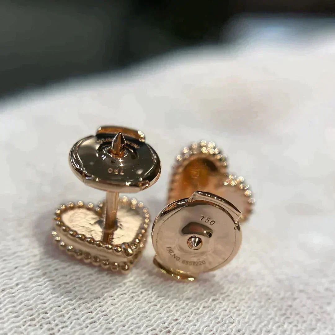 [ELAN LUXE]HEART CARNELIAN STUD EARRINGS