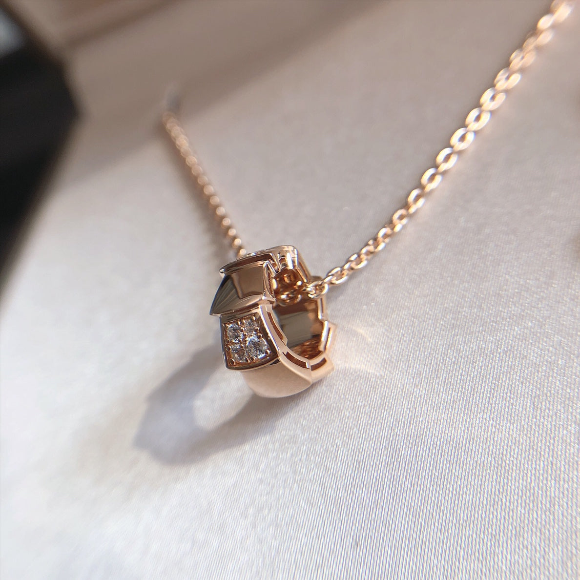 [ELAN LUXE]SERPENTI PEDANT DIAMOND PINK GOLD NECKLACE