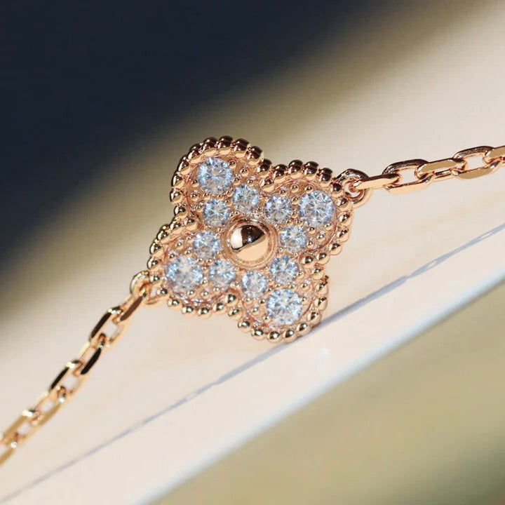 [ELAN LUXE]CLOVER 20 MOTIFS LASER DIAMOND NECKLACE