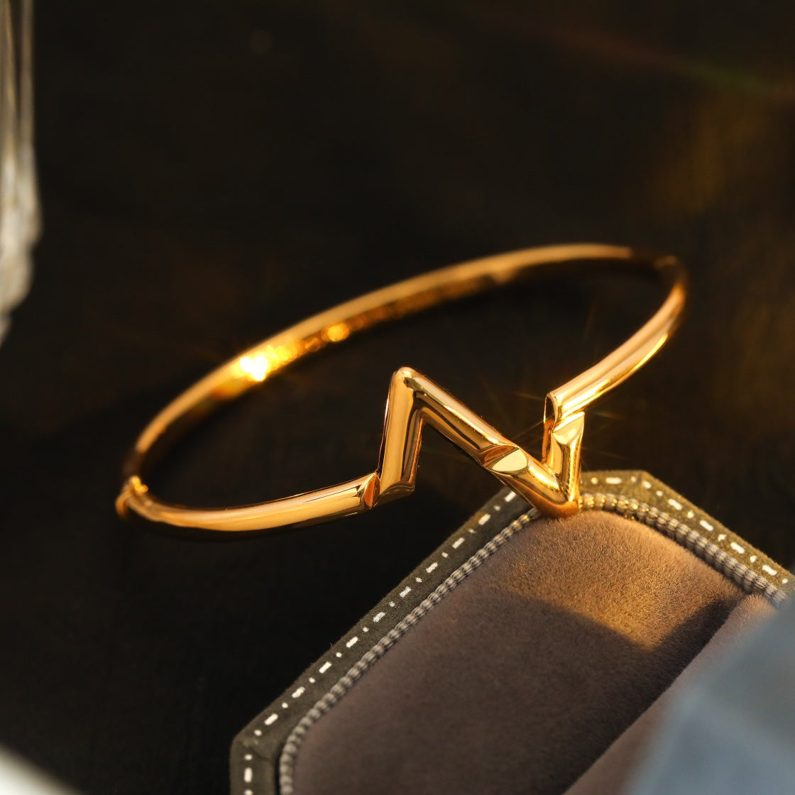 [ELAN LUXE]VOLTE UPSITE DOWN BRACELET