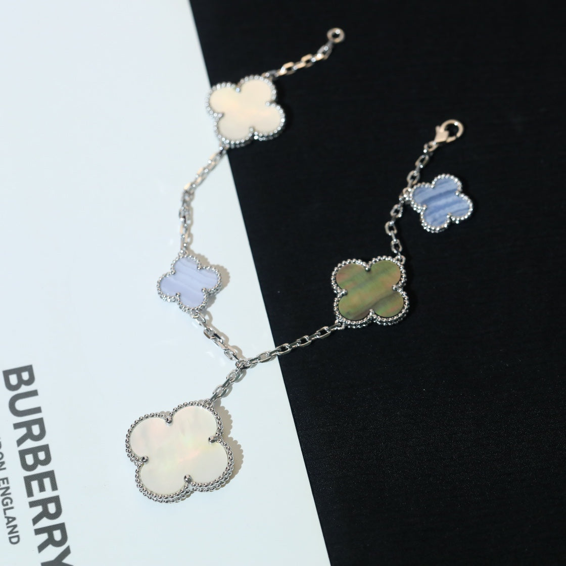 [ELAN LUXE]CLOVER BRACELET 5 MOTIFS MOP CHALCEDONY SILVER