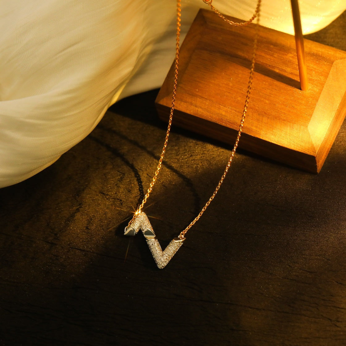 [ELAN LUXE]VOLT SILVER DIAMOND PEDANT NECKLACE