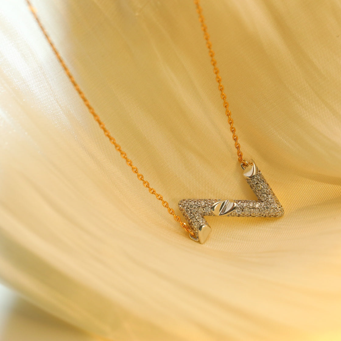 [ELAN LUXE]VOLT SILVER DIAMOND PEDANT NECKLACE
