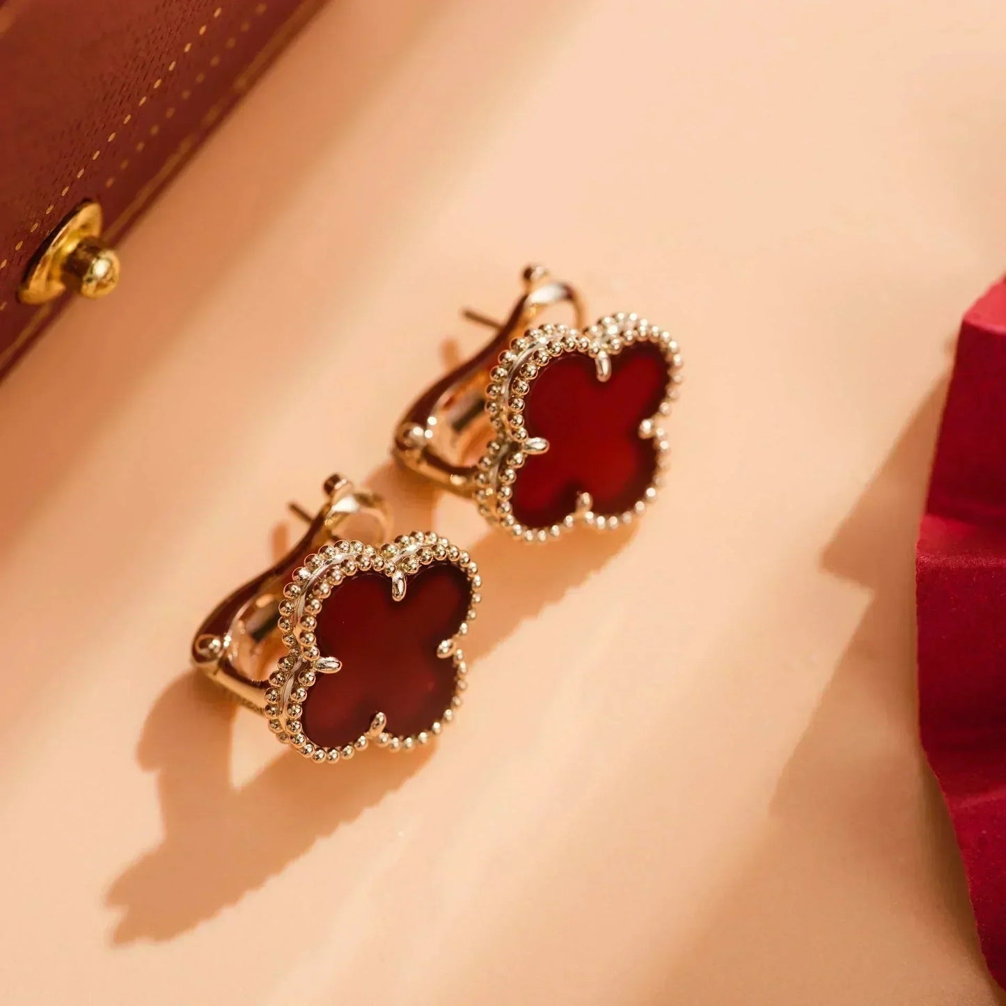 [ELAN LUXE]CLOVER MEDIUM 1 MOTIFS CARNELIAN  EARRINGS