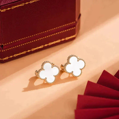 [ELAN LUXE]CLOVER MEDIUM 1 MOTIFS  WHITE MOP STUD EARRINGS