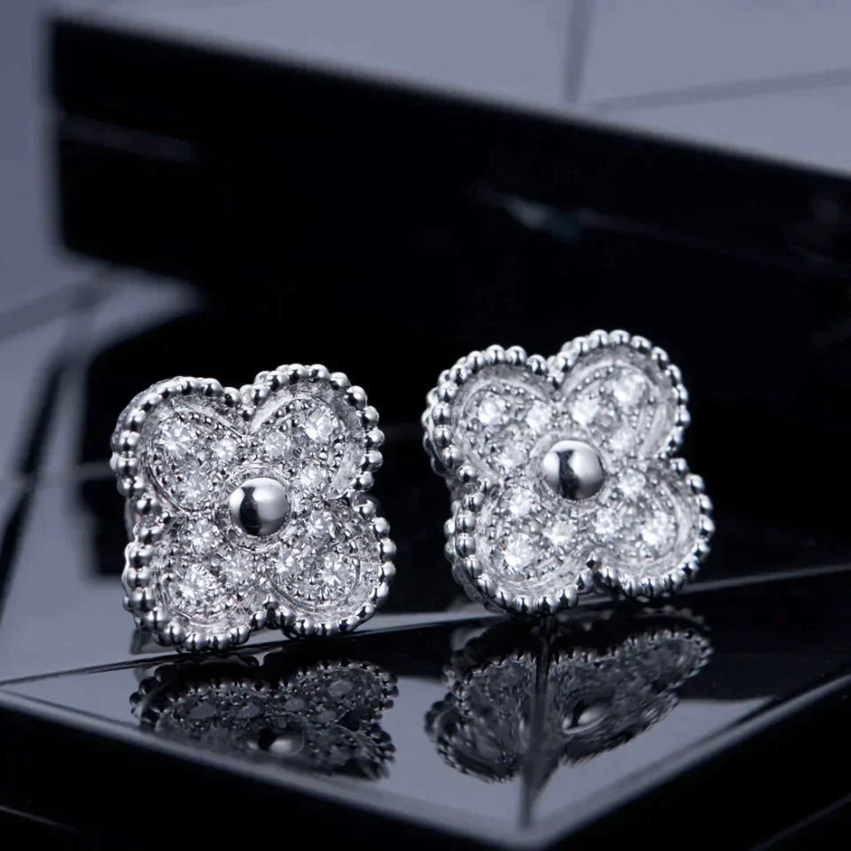 [ELAN LUXE]CLOVER 1 MOTIFS DIAMOND STUD EARRINGS SILVER