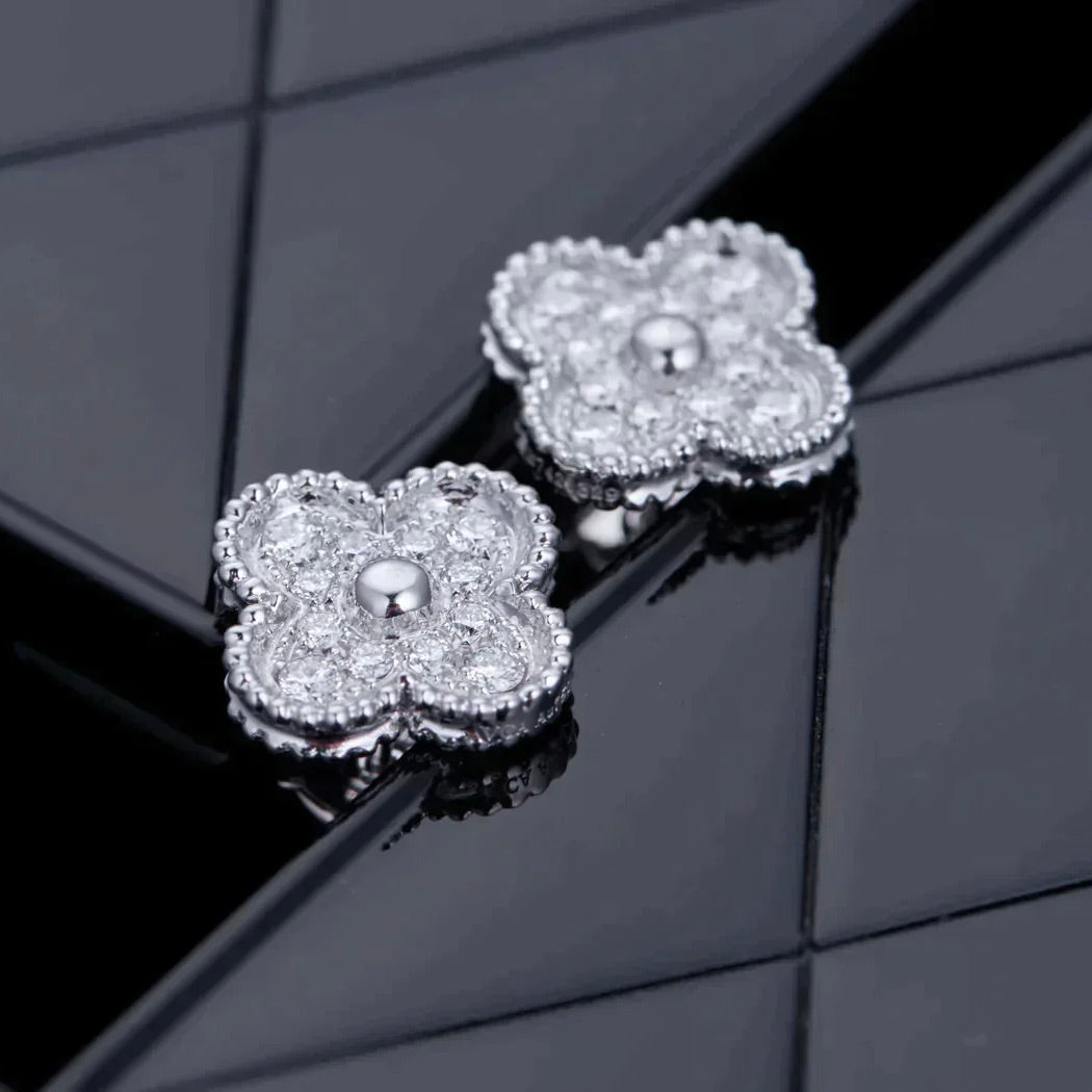 [ELAN LUXE]CLOVER 1 MOTIFS DIAMOND STUD EARRINGS SILVER