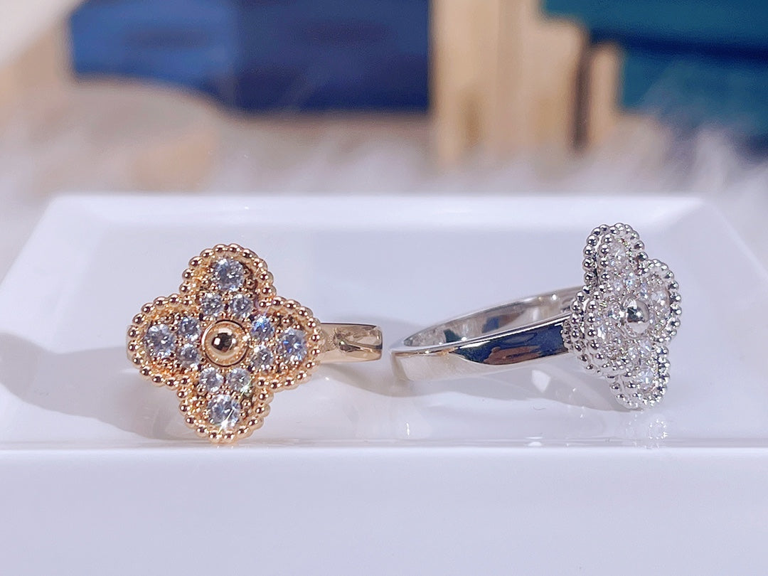 [ELAN LUXE]CLOVER DIAMOND RING