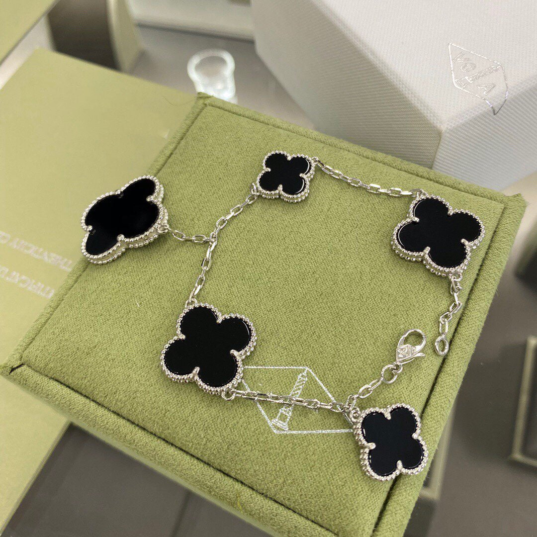[ELAN LUXE]CLOVER 5 MOTIFS SIVLER ONYX BRACELET