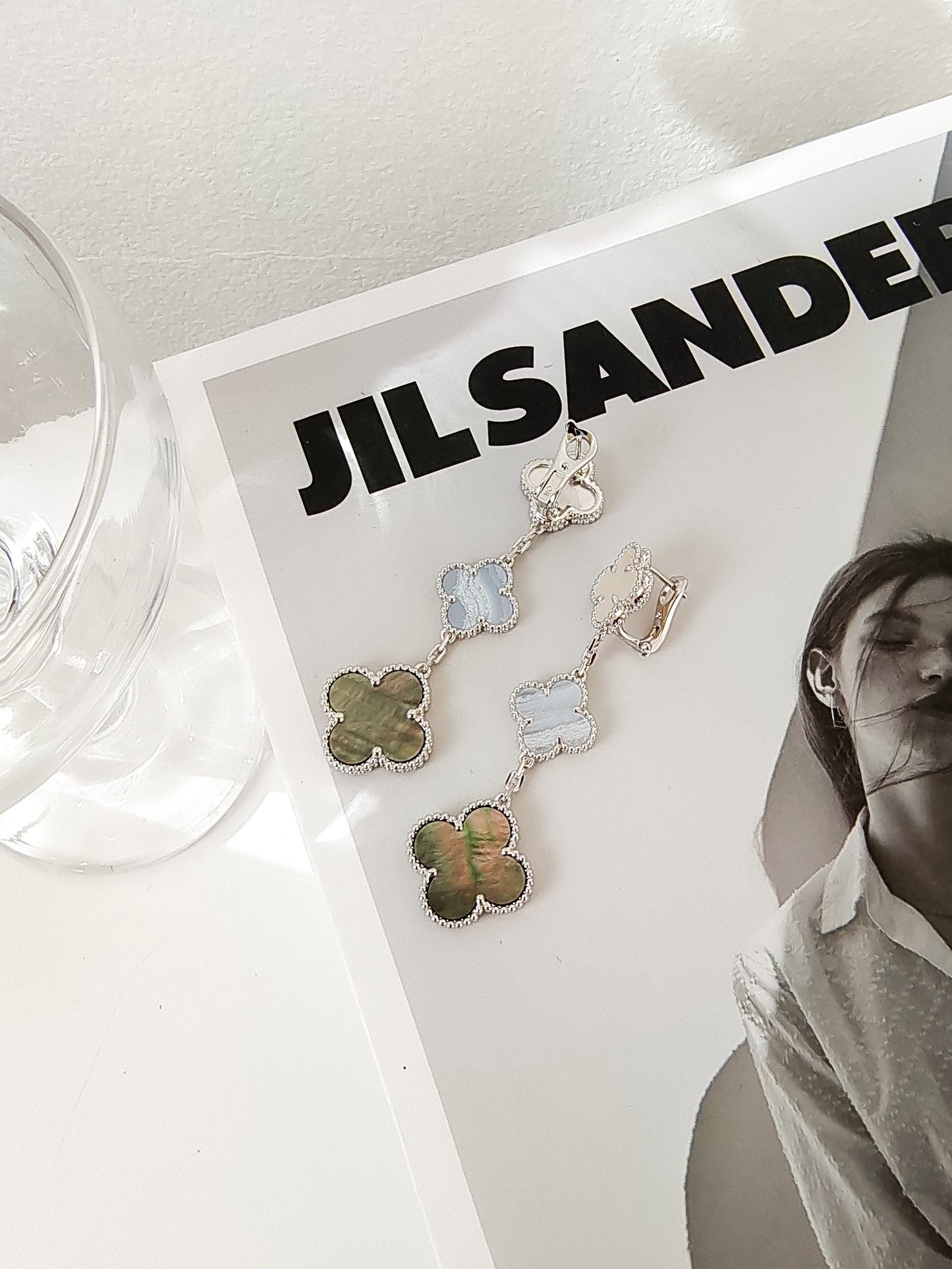 [ELAN LUXE]CLOVER 3 MOTIFS CHALCEDONY DARK MOP SILVER EARRINGS