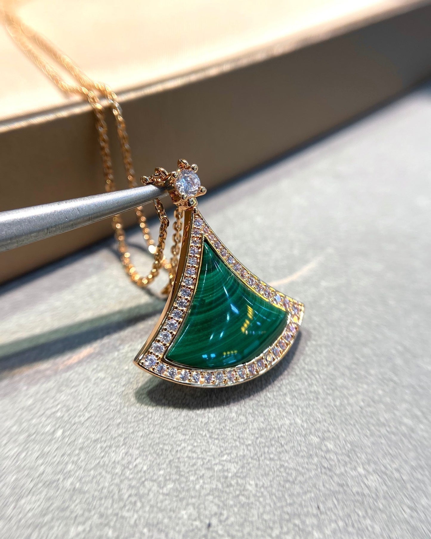 [ELAN LUXE]DREAM MALACHITE DIAMOND PAVED PINK GOLD NECKLACE