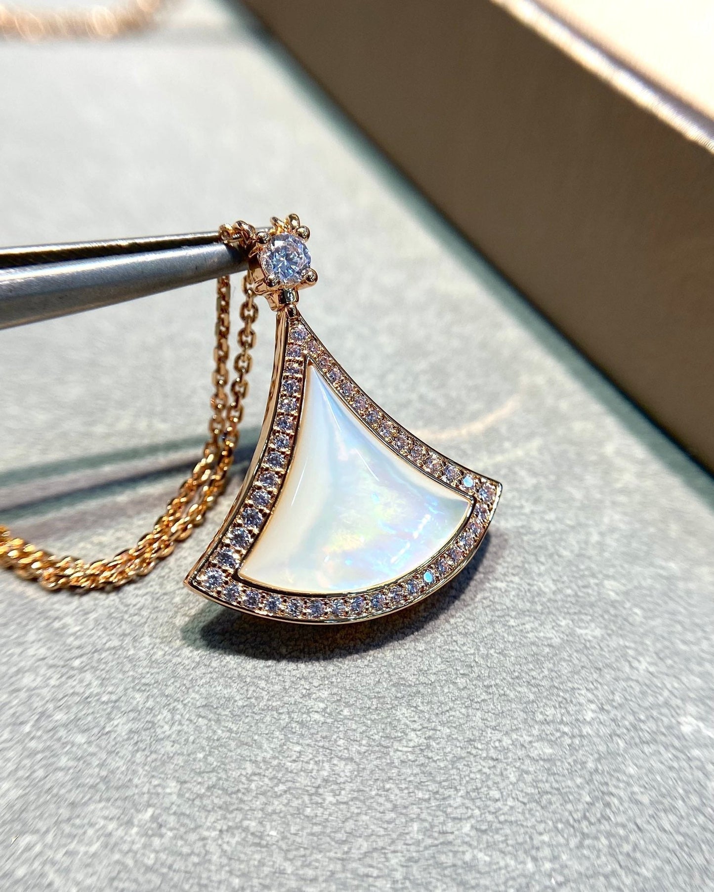 [ELAN LUXE]DREAM MOP DIAMOND PAVED PINK GOLD NECKLACE