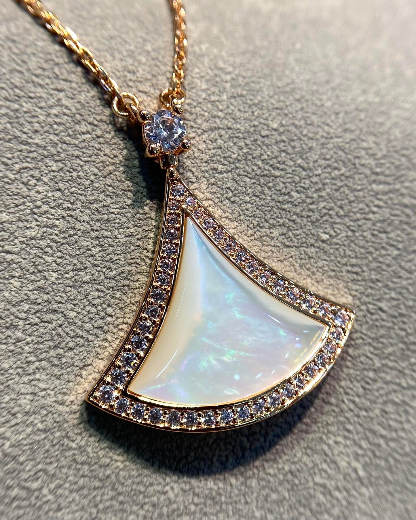 [ELAN LUXE]DREAM MOP DIAMOND PAVED PINK GOLD NECKLACE