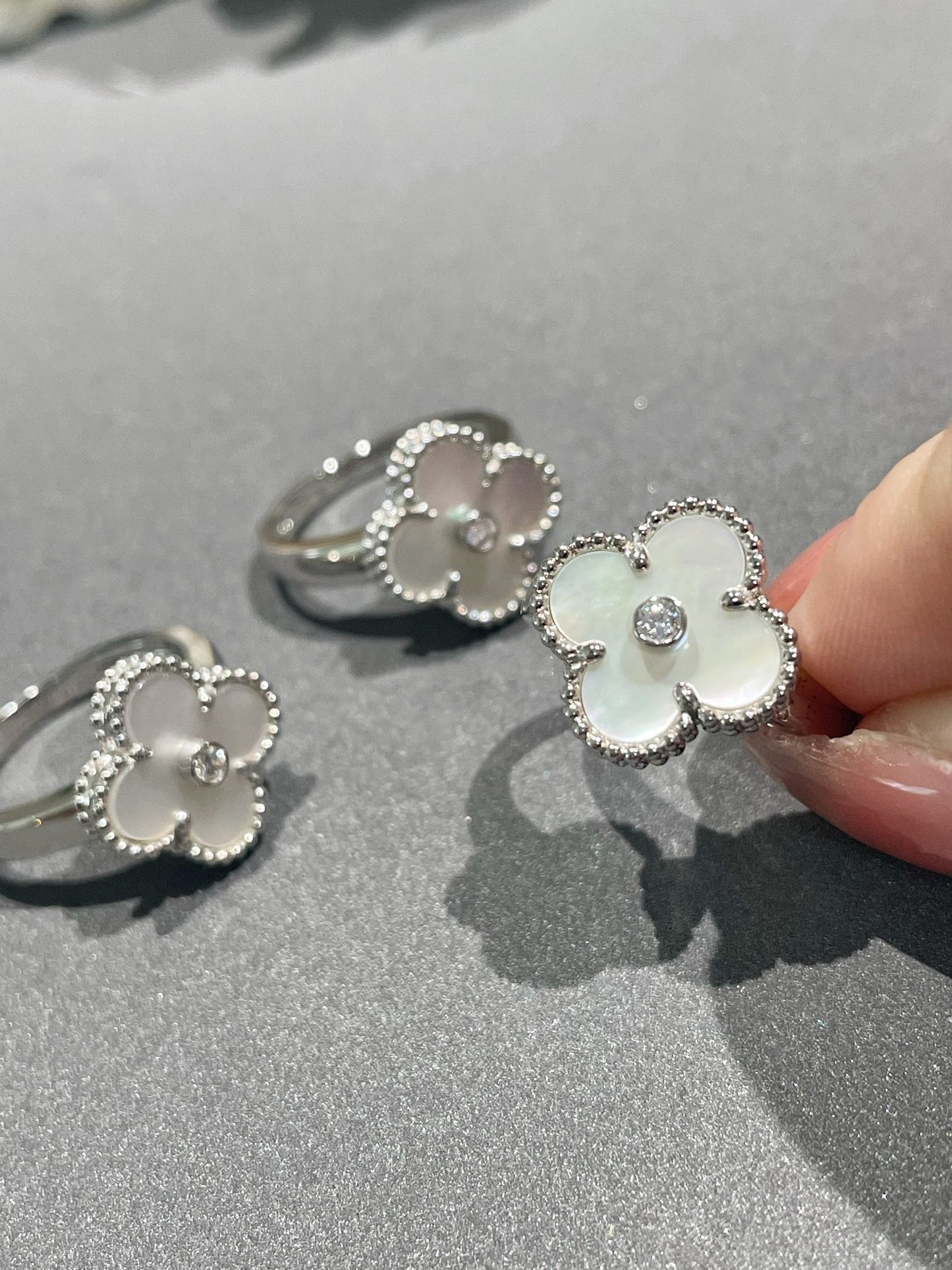 [ELAN LUXE]CLOVER SILVER MOP DIAMOND RING