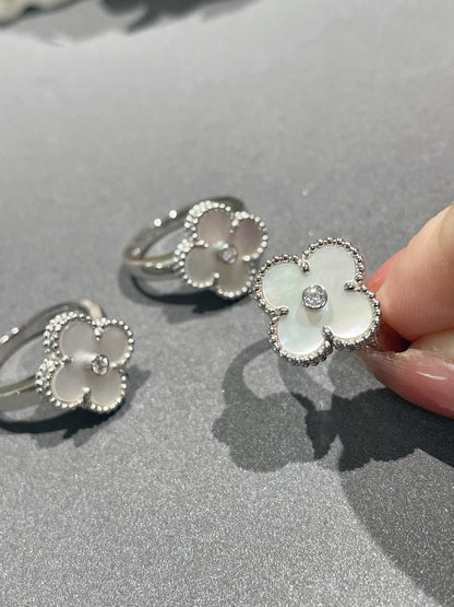 [ELAN LUXE]CLOVER SILVER MOP DIAMOND RING