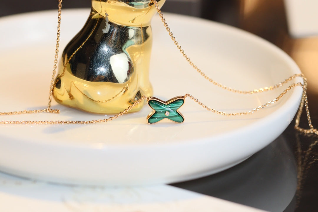 [ELAN LUXE]JEUX MALACHITE 1 DIAMOND PINK GOLD NECKLACE