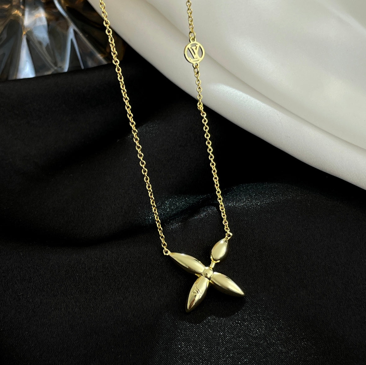 [ELAN LUXE]LOUISETTE GOLD NECKLACE