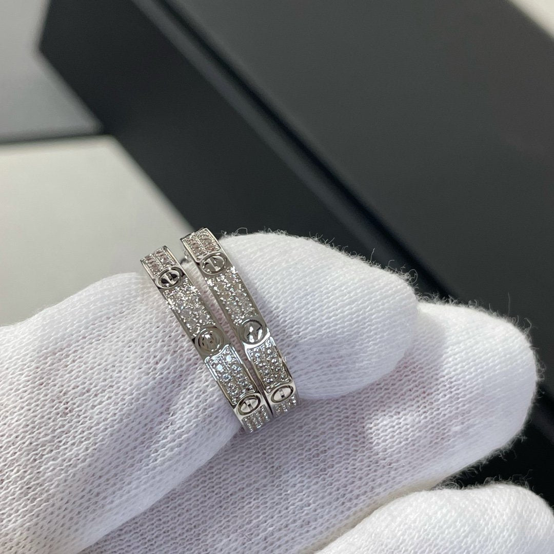 [ELAN LUXE]LOVE DIAMOND SILVER HOOP EARRINGS