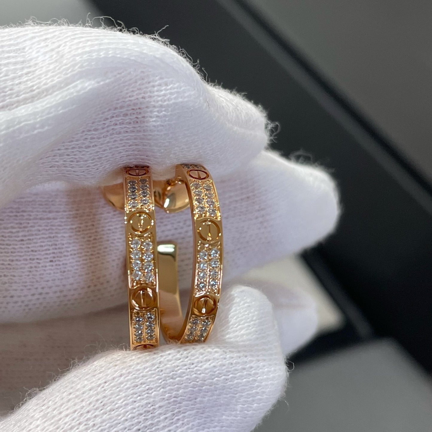 [ELAN LUXE]LOVE DIAMOND PINK GOLD HOOP EARRINGS