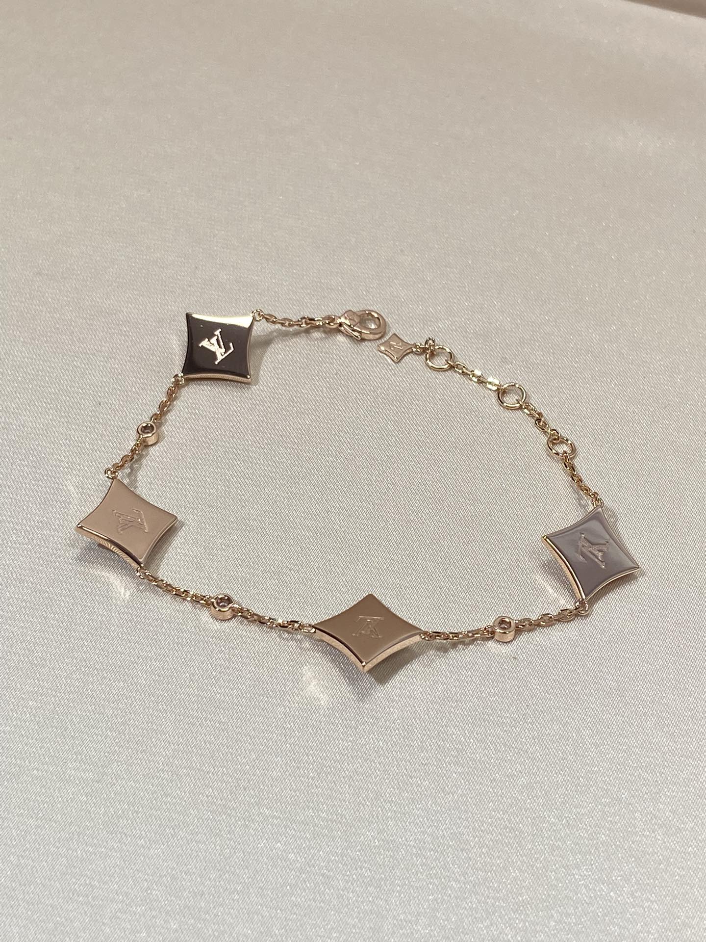 [ELAN LUXE]STAR 4 MOTIF MOP DIAMOND PINK GOLD BRACELET