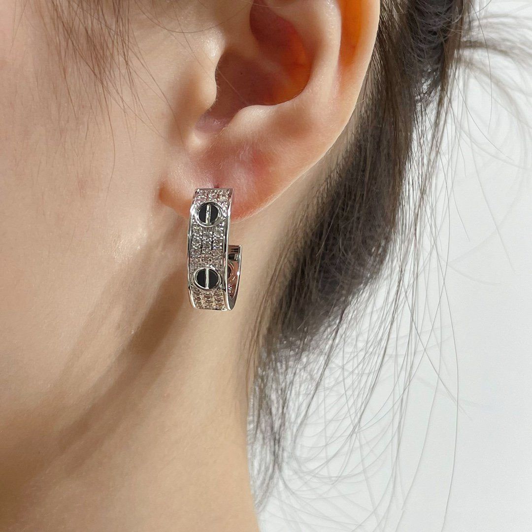 [ELAN LUXE]LOVE CERAMIC DIAMOND PAVED SILVER EARRINGS