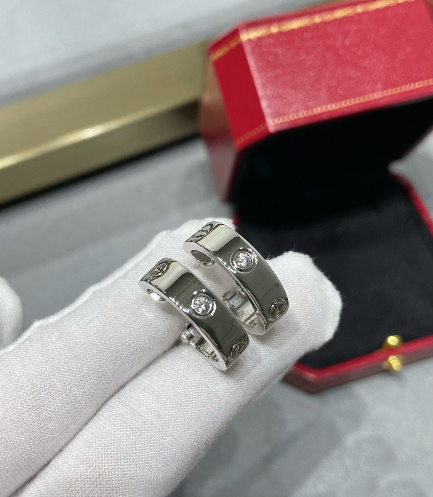 [ELAN LUXE]LOVE 5.5MM 1 DIAMOND EARRINGS
