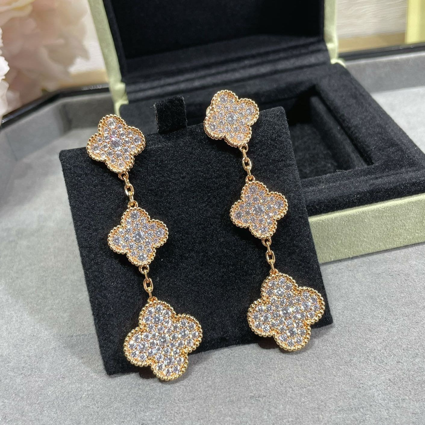 [ELAN LUXE]CLOVER 3 MOTIFS DIAMOND PAVED ROSE GOLD EARRINGS