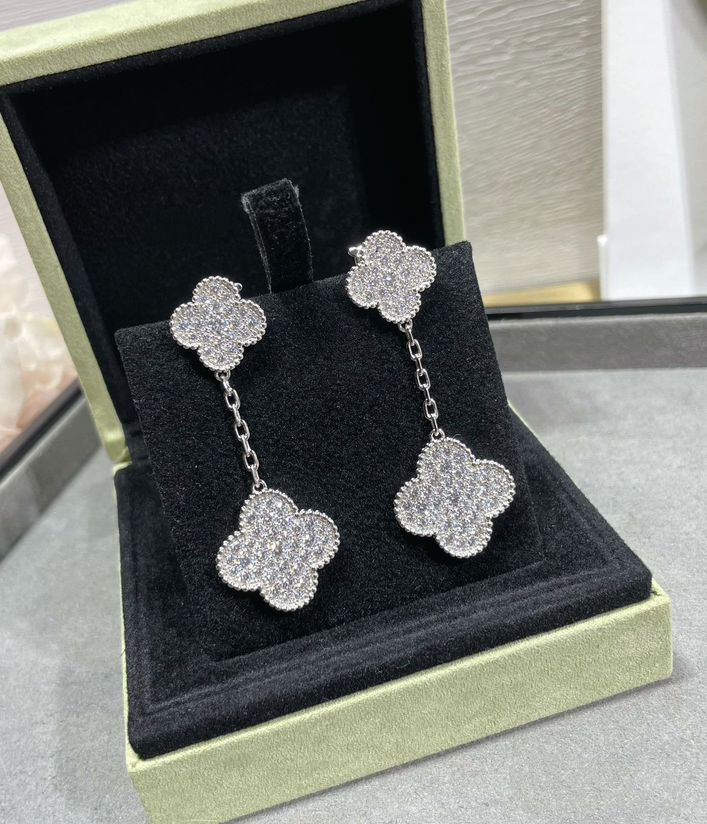 [ELAN LUXE]CLOVER 2 MOTIFS DIAMOND PAVED SILVER EARRINGS