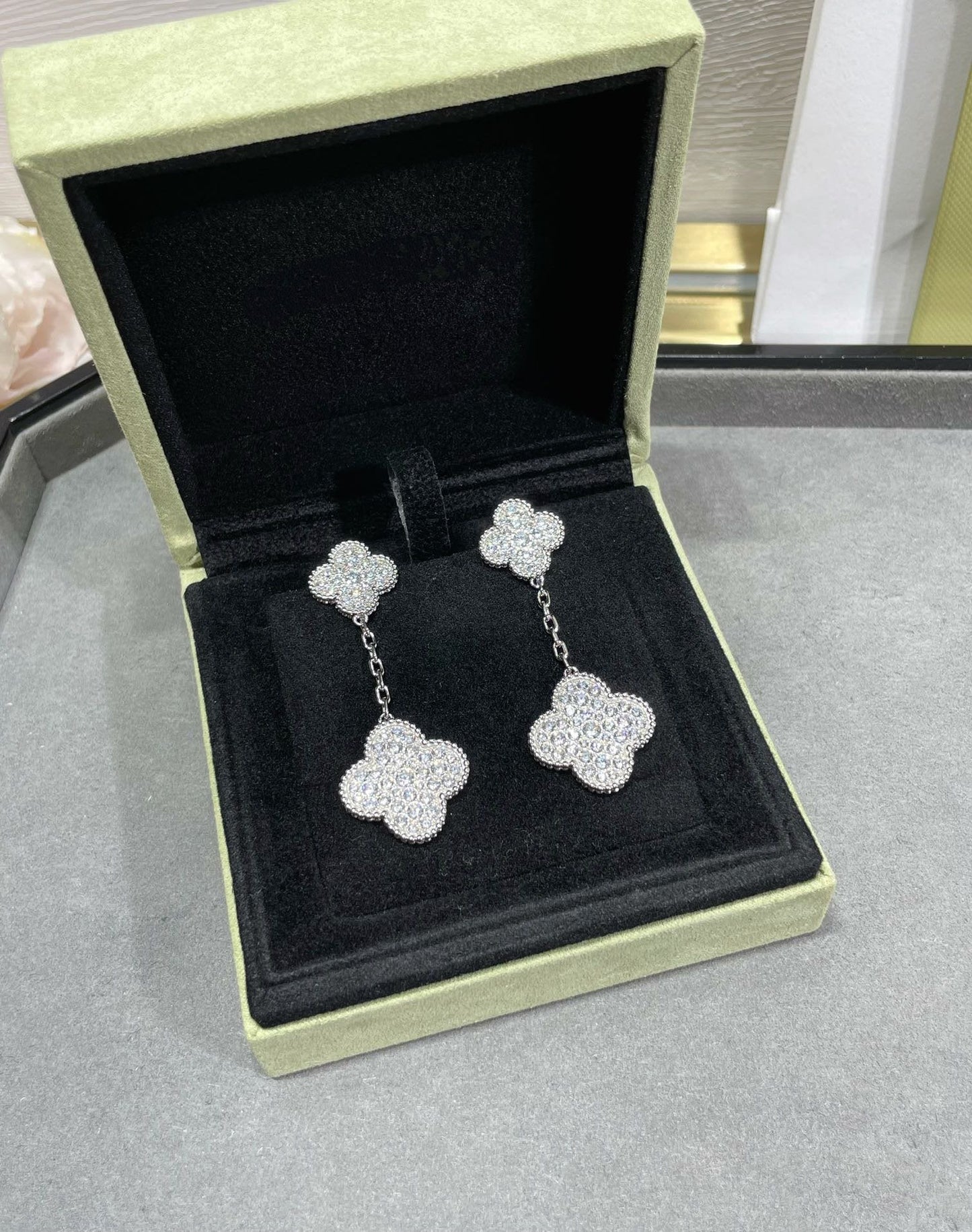 [ELAN LUXE]CLOVER 2 MOTIFS DIAMOND PAVED SILVER EARRINGS