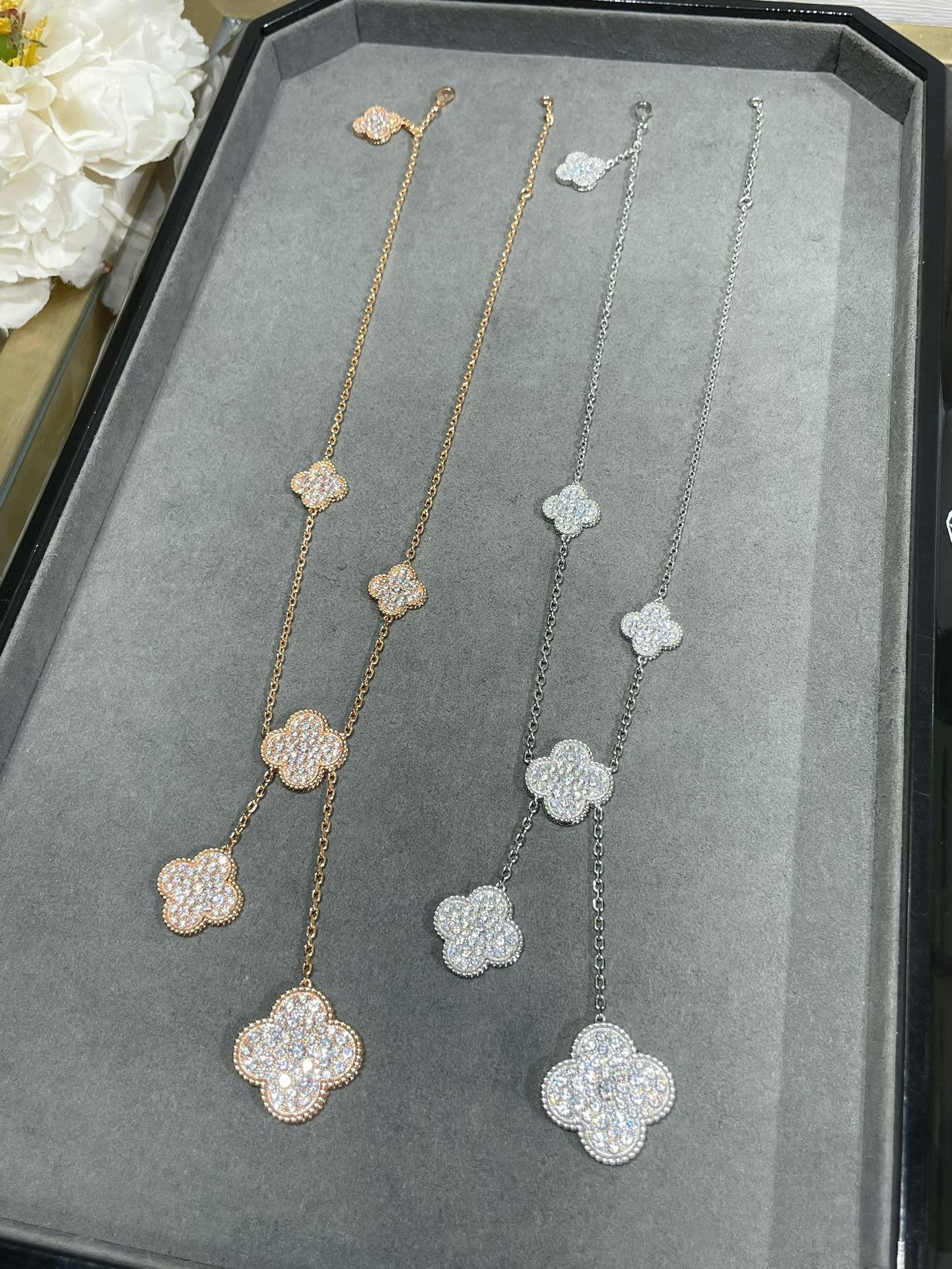 [ELAN LUXE]CLOVER 6 MOTIF DIAMOND PAVED NECKLACE